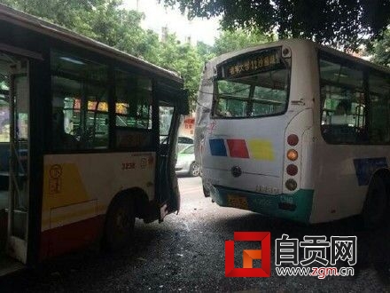 自贡两公交车相撞&nbsp;造成十余乘客受伤(图1)