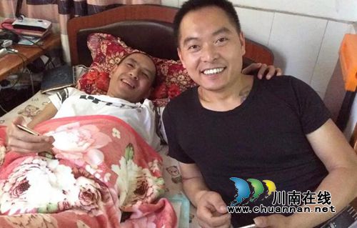 泸州爱心老板邹斌为西达残疾人关爱群捐赠大米(图3)