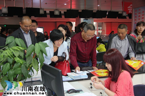 泸州第三届创新创业大赛初赛“抽”开帷幕(图8) 泸州第三届创新创业大赛初赛“抽”开帷幕(图8)