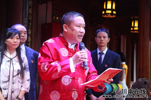 首届国际酿酒大师赖高淮酒文化活动在泸州开幕(图10) 首届国际酿酒大师赖高淮酒文化活动在泸州开幕(图10)