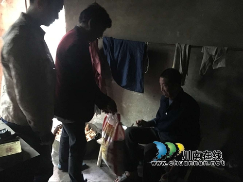 叙永大石乡旺龙村开展重阳节慰问老人活动(图6)