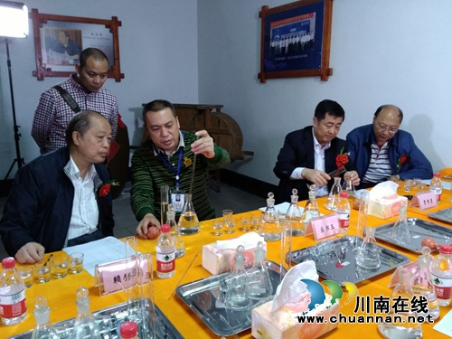 中酒协秘书长：年份潭酒值得“永久珍藏”(图13)