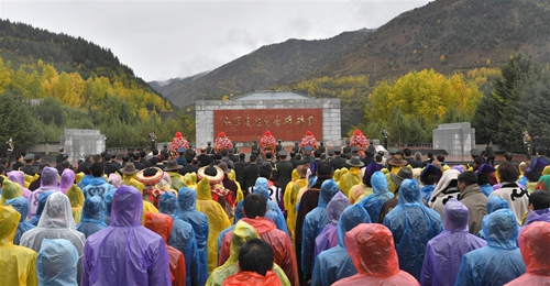 四川隆重纪念中国工农红军长征胜利80周年(图1)