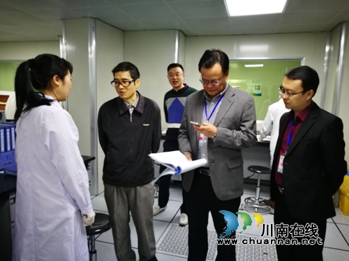 泸州市食药监局督查合江县医疗器械使用质量情况(图1)