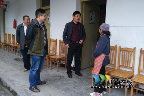 宜宾南溪区民政局领导到汪家镇敬老院检查指导安全工作(图1)