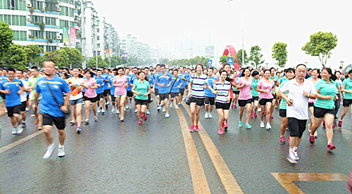 四川有这样一座城市，奔跑者不能不向往……(图1)