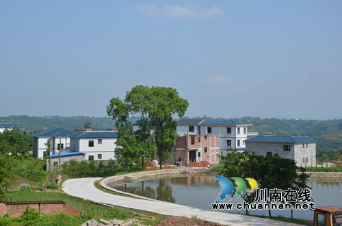 泸县太伏镇:脱贫攻坚绘蓝图 托起幸福小康梦(图2) 泸县太伏镇:脱贫攻坚绘蓝图 托起幸福小康梦(图2)