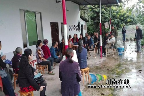 合江密溪司法所：给贫困村送去“法治大餐”(图2)