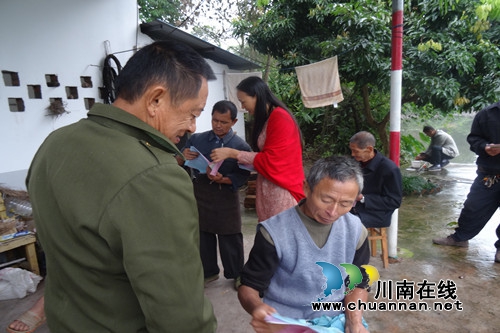 合江密溪司法所：给贫困村送去“法治大餐”(图1)