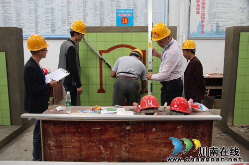 泸县2016年装饰镶嵌工技能大赛在泸县建校举行(图16) 泸县2016年装饰镶嵌工技能大赛在泸县建校举行(图16)