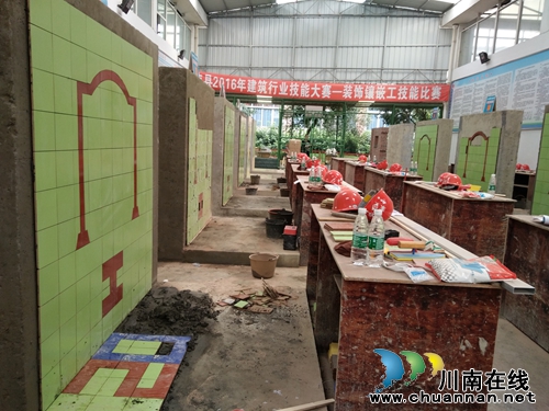 泸县2016年装饰镶嵌工技能大赛在泸县建校举行(图15) 泸县2016年装饰镶嵌工技能大赛在泸县建校举行(图15)