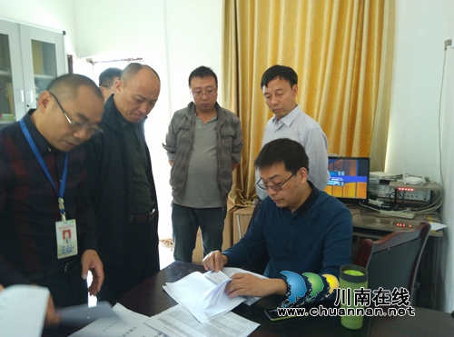 泸州市教育局暗访督查叙永县教育扶贫工作(图1)