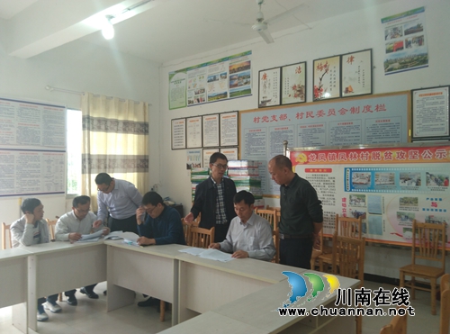 泸州市教育局暗访督查叙永县教育扶贫工作(图2)