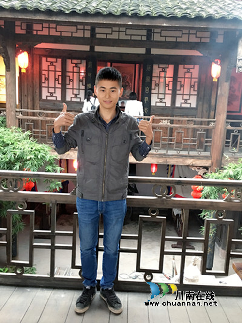 合江尧坝古镇新招聘8名讲解员 美女多多!(图2) 合江尧坝古镇新招聘8名讲解员 美女多多!(图2)