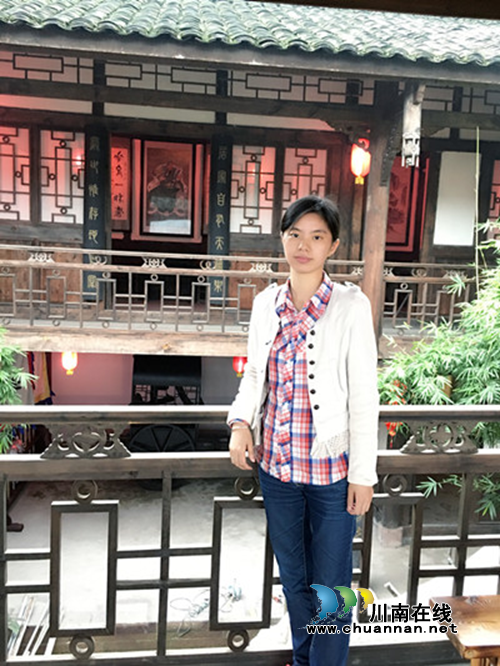 合江尧坝古镇新招聘8名讲解员 美女多多!(图3) 合江尧坝古镇新招聘8名讲解员 美女多多!(图3)