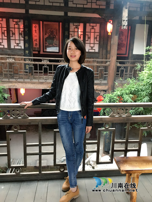 合江尧坝古镇新招聘8名讲解员 美女多多!(图8) 合江尧坝古镇新招聘8名讲解员 美女多多!(图8)