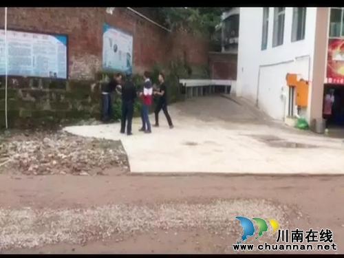 合江白米镇中学：提高校园“反恐防暴”意识(图3)