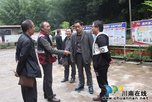 泸州叙永县旺龙村召开2016年脱贫攻坚誓师大会(图8)