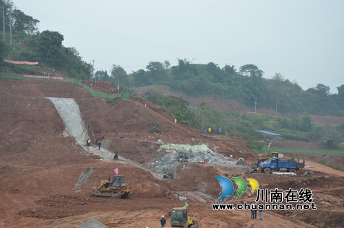 泸县太伏镇：有条不紊推进三星桥水库建设(图2)