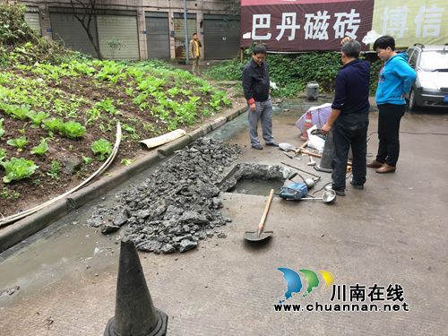红星街道：改造排污管道&nbsp;改善人居环境(图1)