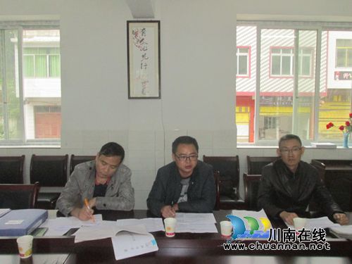 叙永县教育局深入分水镇开展安全工作督查(图1)