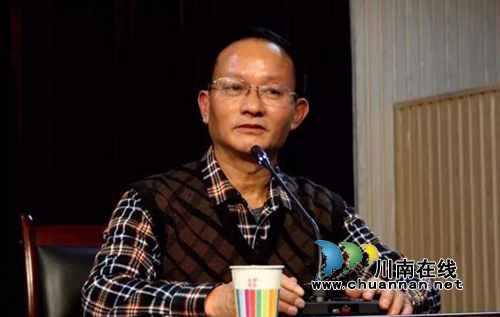泸州:捐赠《浴血石顶山》铭记红军历史伟绩(图4) 泸州:捐赠《浴血石顶山》铭记红军历史伟绩(图4)