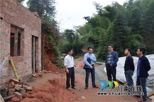 纳溪区司法局：一竿子插到底&nbsp;抓紧抓实脱贫攻坚(图2)