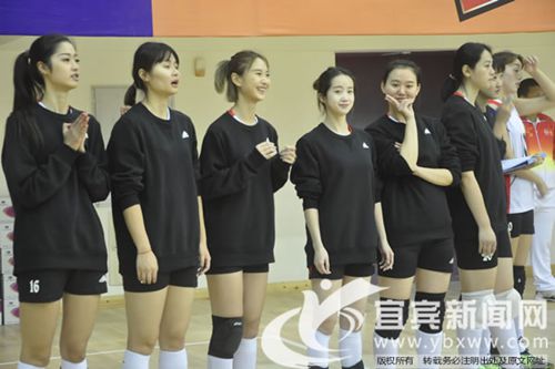21支女排激战宜宾 家门口感受“女排精神”(图4) 21支女排激战宜宾 家门口感受“女排精神”(图4)