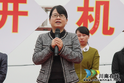 泸州拍泸县农民演艺纪录片 冲“五个一”工程奖(图4) 泸州拍泸县农民演艺纪录片 冲“五个一”工程奖(图4)