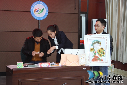泸州第三届创新创业大赛进行现代服务业组复赛(图2) 泸州第三届创新创业大赛进行现代服务业组复赛(图2)