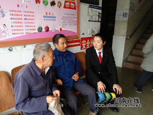 合江法院巡回审判&nbsp;50名敬老院老人参与旁听(图3)