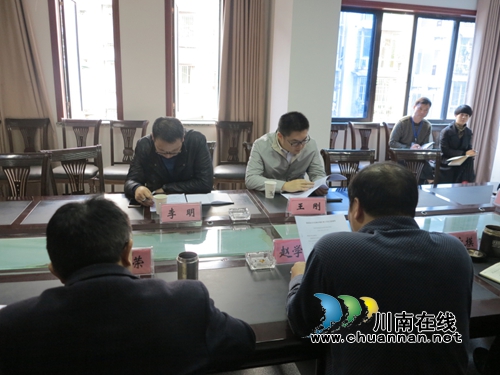 纳溪区领导深入卫计局调研卫生计生工作(图1)