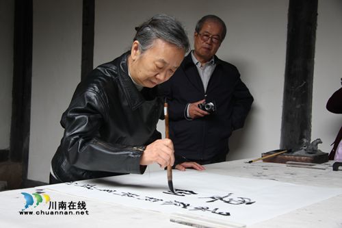 蔡锷将军后人来泸州纳溪重温护国战争历史(图9) 蔡锷将军后人来泸州纳溪重温护国战争历史(图9)