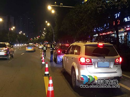 泸州市交警支队开展酒驾毒驾整治集中统一行动(图1) 泸州市交警支队开展酒驾毒驾整治集中统一行动(图1)