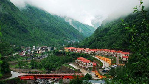 发挥“德古”作用&nbsp;四川彝乡破除高价礼金陋习(图1)