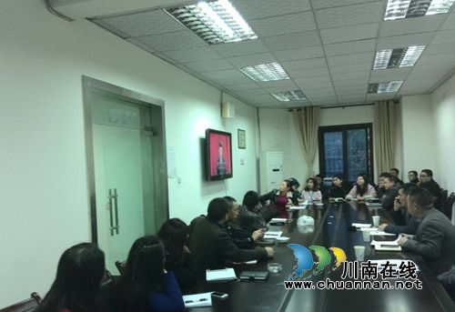 纳溪区城管局学习贯彻十八届六次全会精神(图1)