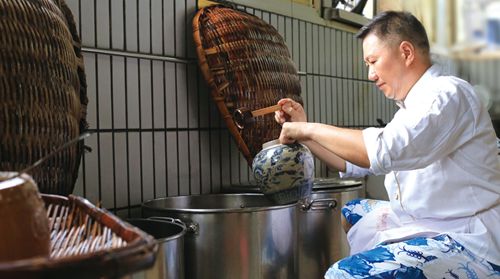 刘浬兵：诚信为本&nbsp;美味鸭誉满酒城(图3)