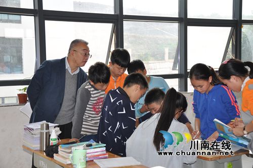 省教科所所长刘涛率队调研古蔺县教学结构改革(图1)