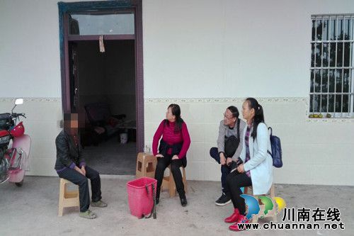 合江县密溪司法所开展走访服刑人员家属活动(图1) 合江县密溪司法所开展走访服刑人员家属活动(图1)