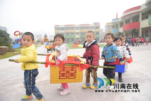 叙永:民间游戏进校园 大山深处欢乐多(图3) 叙永:民间游戏进校园 大山深处欢乐多(图3)