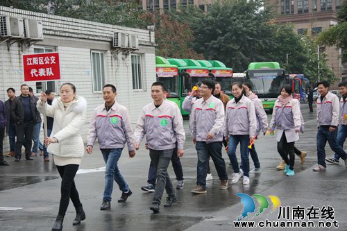 泸州公交车长大比武 “七项全能”筑牢安全(图14) 泸州公交车长大比武 “七项全能”筑牢安全(图14)