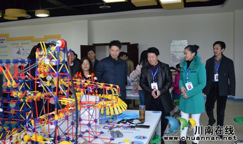 省教育厅调研泸州教育信息化和医教园区工作(图1) 省教育厅调研泸州教育信息化和医教园区工作(图1)