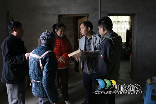 泸州市审计局到潮河镇抽查验收脱贫攻坚工作(图2)