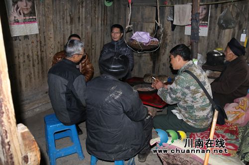 泸州高新区组织深入叙永枧槽乡群英村开展精准扶贫工作(图2) 泸州高新区组织深入叙永枧槽乡群英村开展精准扶贫工作(图2)