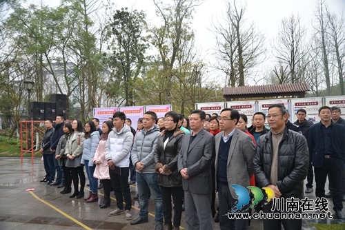泸县:全省第一个家风馆“德馨馆”正式开馆(图2) 泸县:全省第一个家风馆“德馨馆”正式开馆(图2)