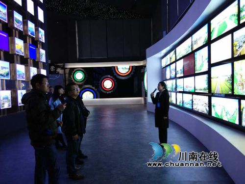 叙永县挂职干部集体参观崇州市规划展览中心(图2)