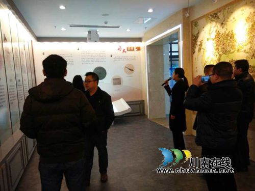 叙永县挂职干部集体参观崇州市规划展览中心(图3)