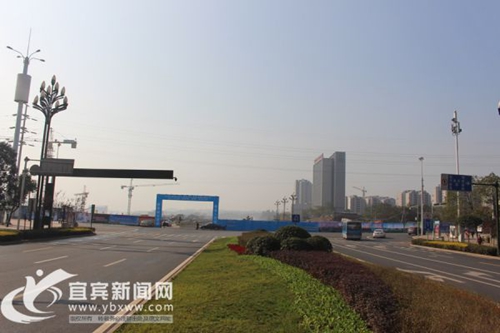 宜宾:宽99米金沙江大道(一期)月底通车(图3) 宜宾:宽99米金沙江大道(一期)月底通车(图3)
