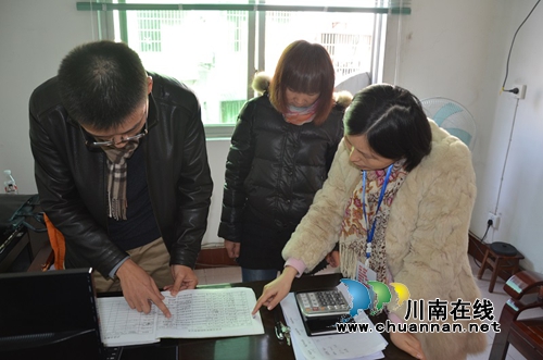 国家疾控性艾中心调研泸县艾滋病防治工作(图1) 国家疾控性艾中心调研泸县艾滋病防治工作(图1)