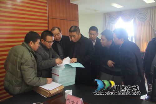 泸县县委书记薛学深到石桥镇开展调研工作(图2)